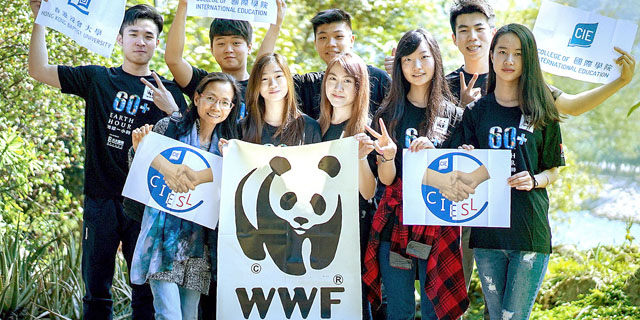 商学部安排同学到「世界自然基金会香港分会」实地考察