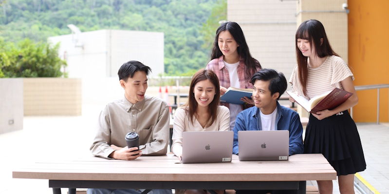 HD in Tourism and Hospitality Management, HD in Accounting: Move with the times to train and support new graduate hires 
