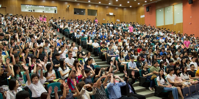 CIE New Student Orientation Week 2015 welcomes about 2,500 new students