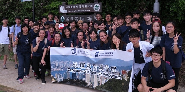 Geography and Resources Management students attend Lai Chi Wo Experiential Day Camp