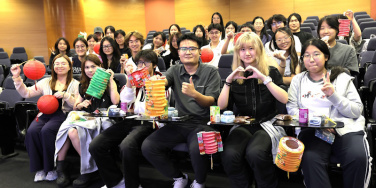 Non local students bond over lanterns and riddles at the Mid Autumn Festival