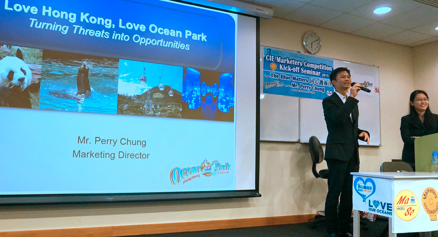 Mr. Perry Chung, Marketing Director of Ocean Park (left) was invited to share his advice on how to write a good marketing proposal.