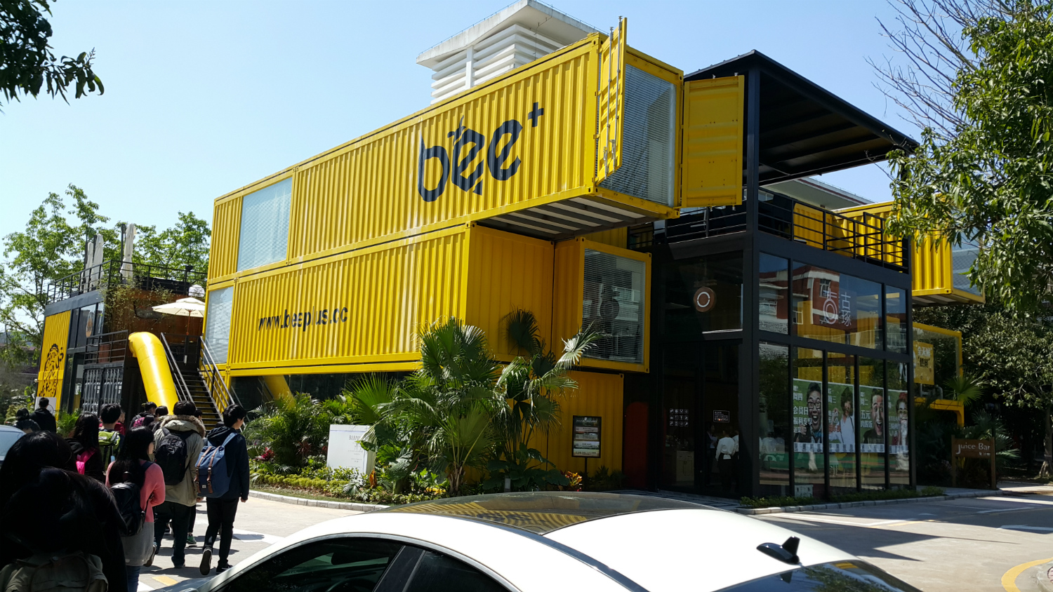 Bee+, a very creative idea of using containers as office to gather a group of young entrepreneurs operating their businesses here. 