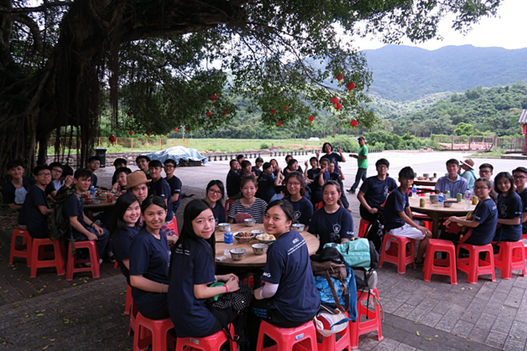 GRMG students enjoyed the traditional Hakka-style meals prepared by local villagers.