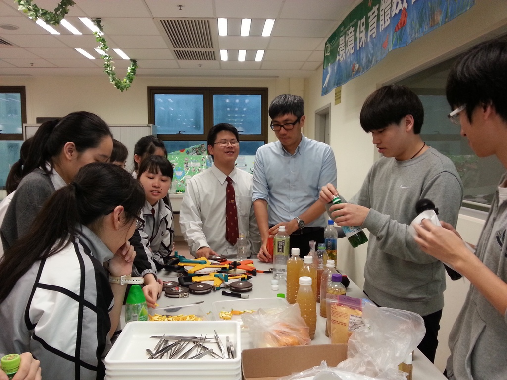 Secondary teachers and students make their own Eco-enzyme during the CIE Rooftop Open Farm Day.