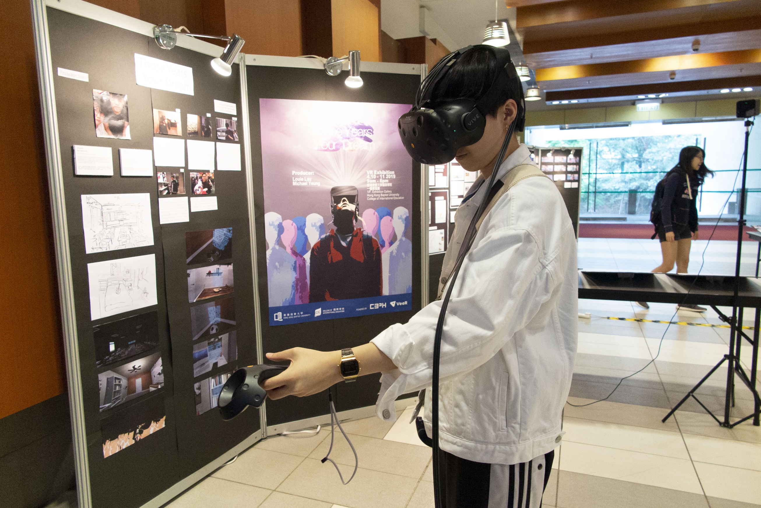 嶄新的虛擬實境（VR）作品「Those Years Your Dream」希望鼓勵高中同學建立正確的人生價值觀，及保持追尋夢想的勇氣。