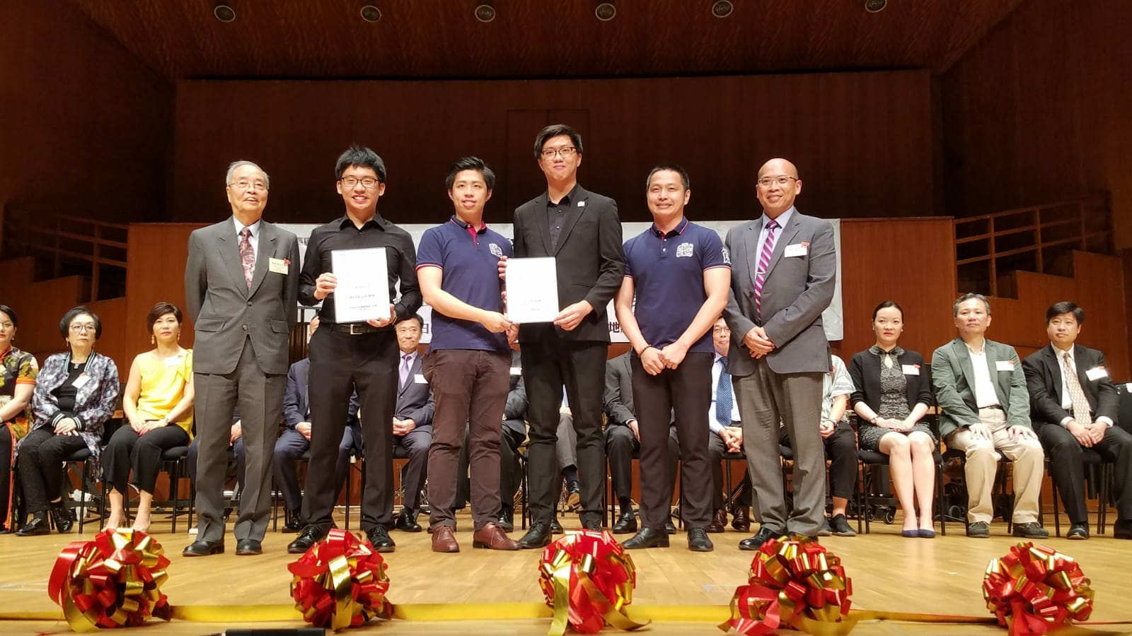  「箧敲击乐团」应中西区文化艺术协会邀请，到香港大会堂演出。