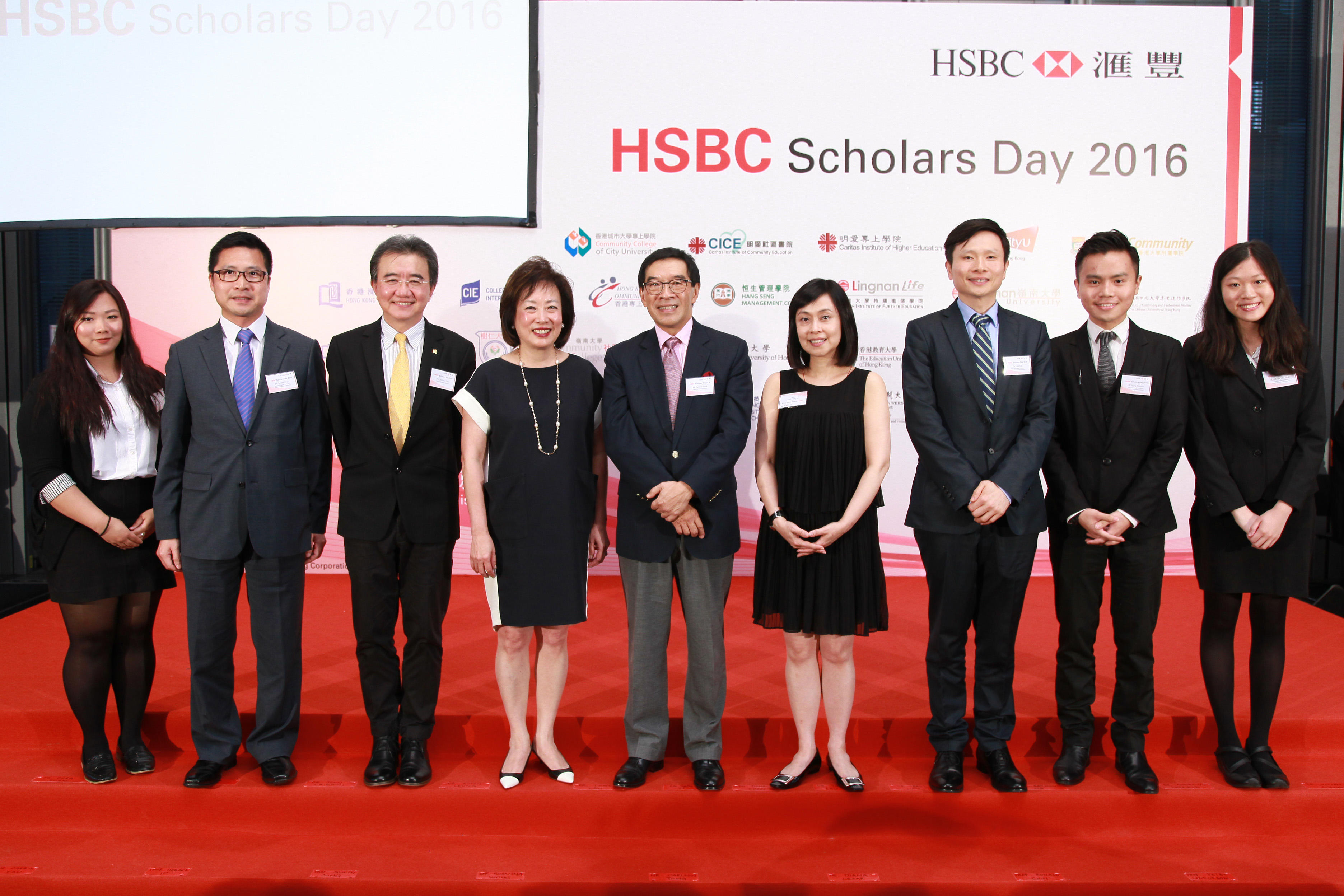 香港浸會大學校長錢大康教授到場祝賀獲獎同學。
