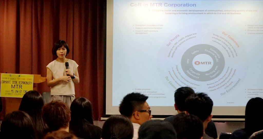Ms. Law Kit Fong, Sustainability Development Manager of MTR shared MTR’s practice in enabling social and economic development of communities, enhancing quality of life and fostering a thriving environment.