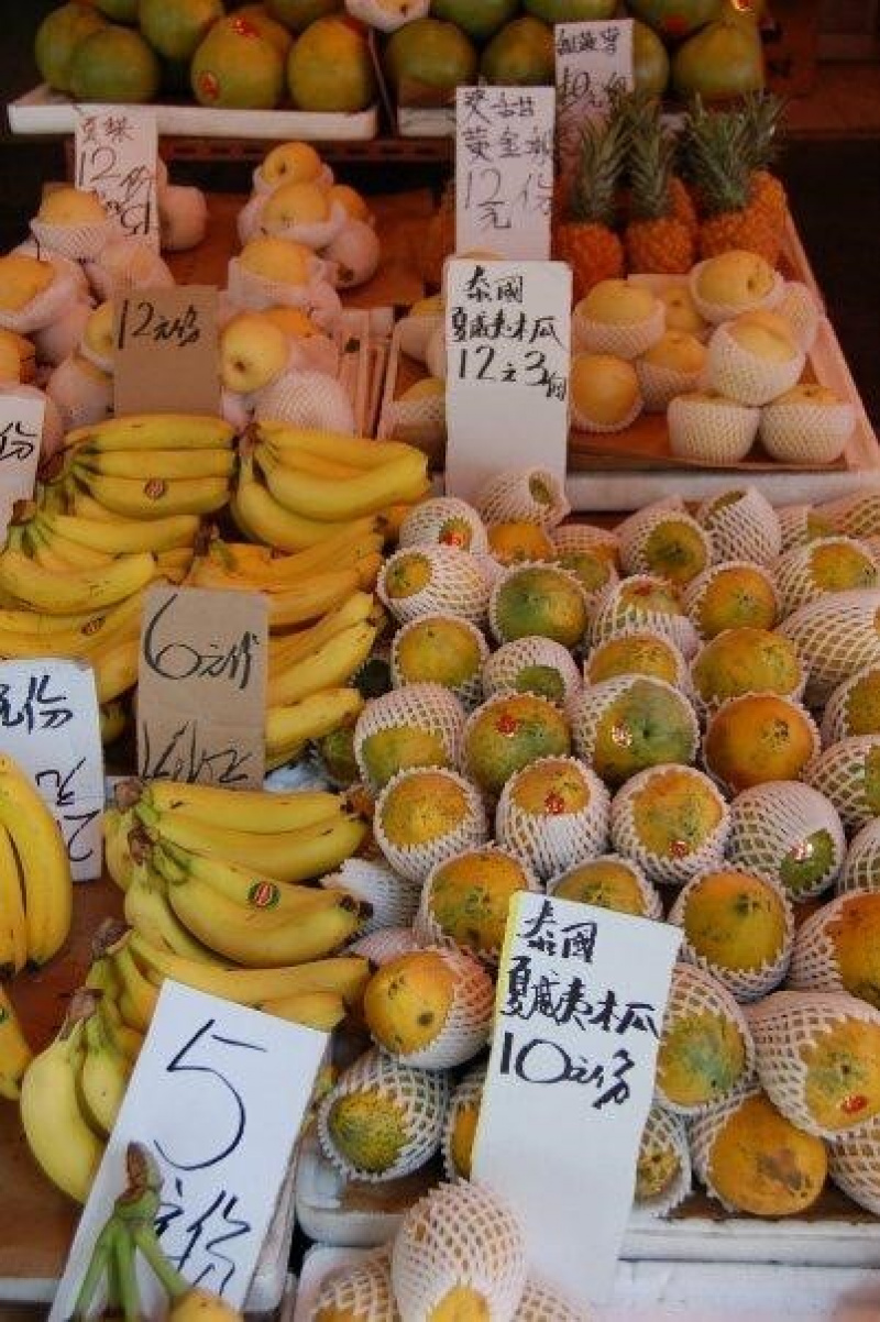 現時市場上很多基因改造的水果和蔬菜也沒有標明的，市民未必能分辨得到基因或者非基因改造的食物。